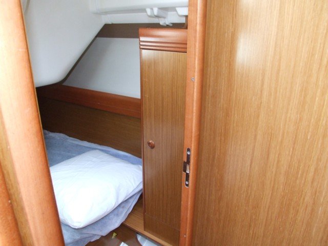 Sun Odyssey 36 i - 2007 -31.jpg